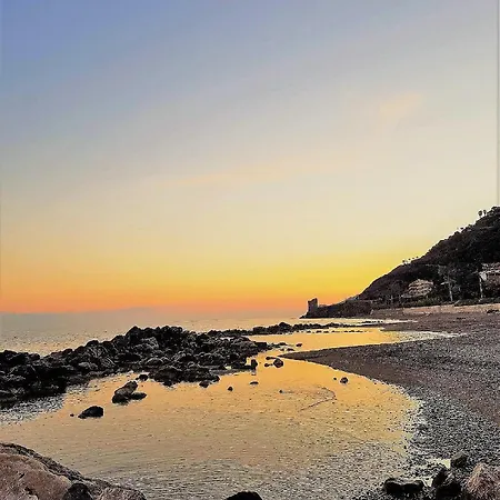 Living Vacanze * Piraino