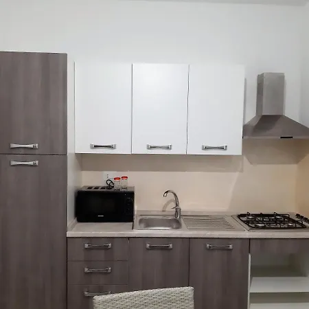 Living Vacanze Aparthotel *